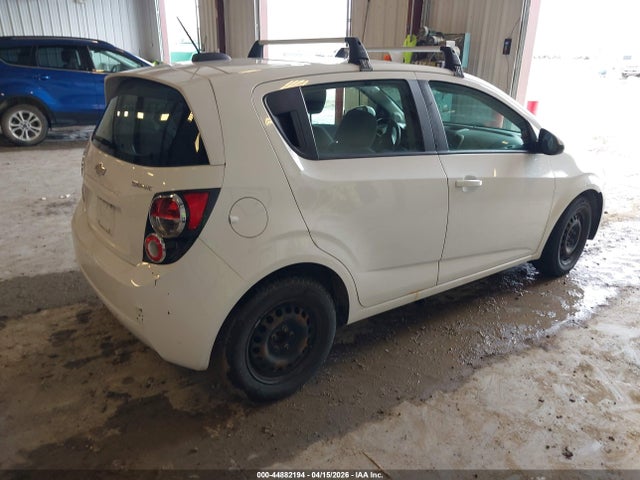 CHEVROLET SONIC LS AUTO - 4