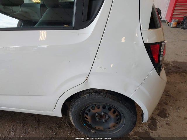 CHEVROLET SONIC LS AUTO - 6