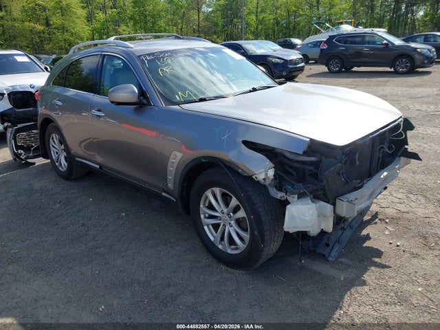2009 INFINITI FX35 