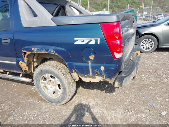 CHEVROLET AVALANCHE 1500 - 6