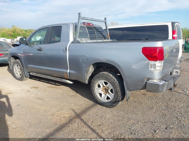 TOYOTA TUNDRA - 3