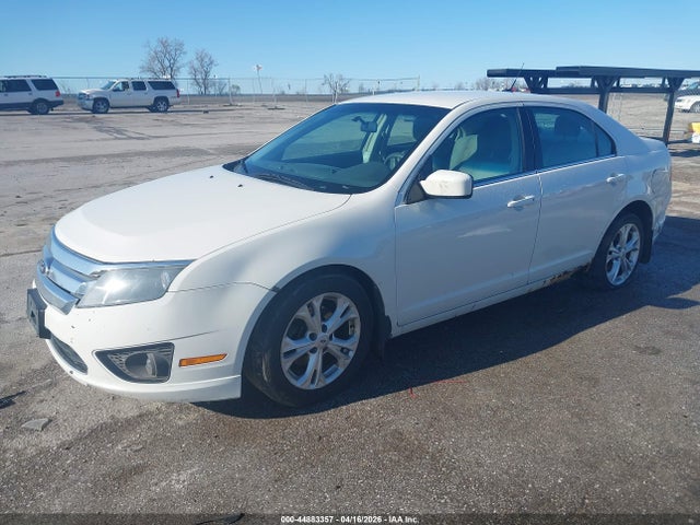 FORD FUSION SE - 2