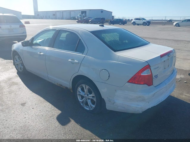 FORD FUSION SE - 3