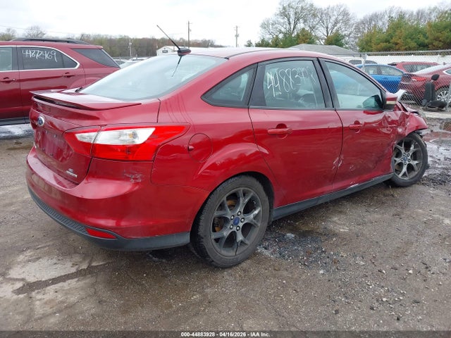 FORD FOCUS SE - 4