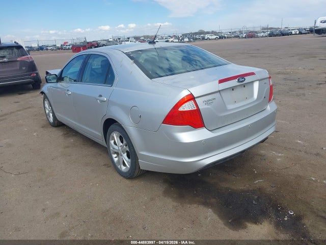 FORD FUSION SE - 3