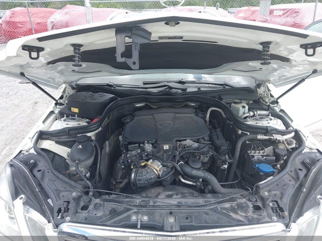 MERCEDES-BENZ E-CLASS - 10