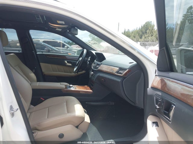 MERCEDES-BENZ E-CLASS - 5