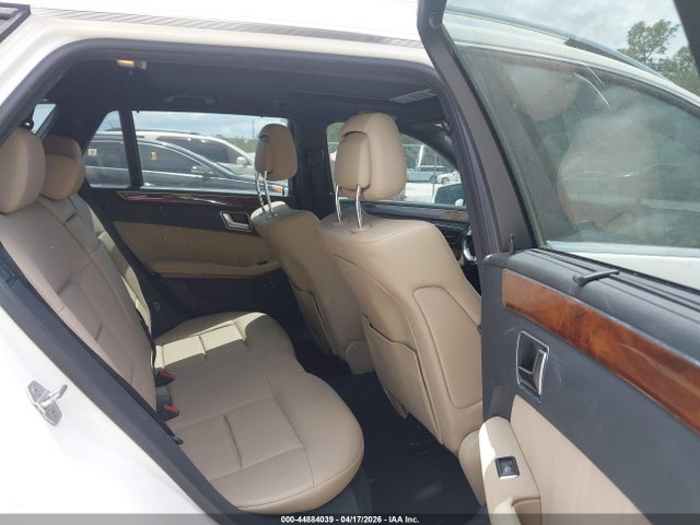 MERCEDES-BENZ E-CLASS - 8