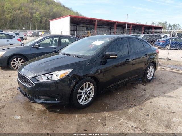 FORD FOCUS SE - 2