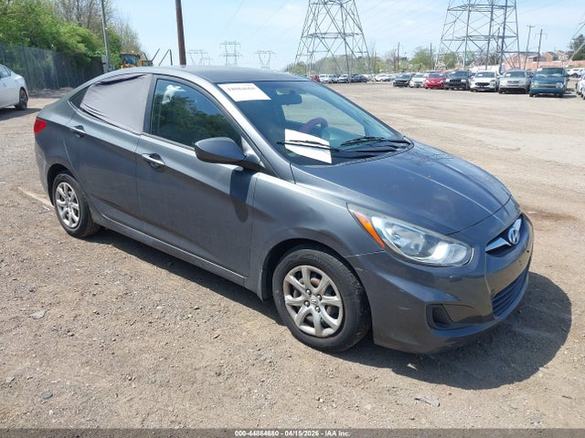 HYUNDAI ACCENT GLS - 1