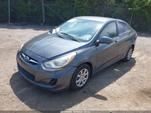 HYUNDAI ACCENT GLS - 2