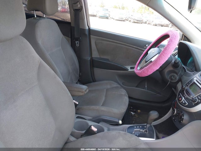 HYUNDAI ACCENT GLS - 5