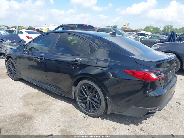 2025 Toyota CAMRY SE thumbnail 3