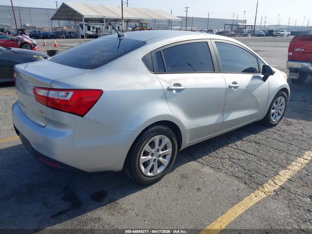 KIA RIO LX - 4
