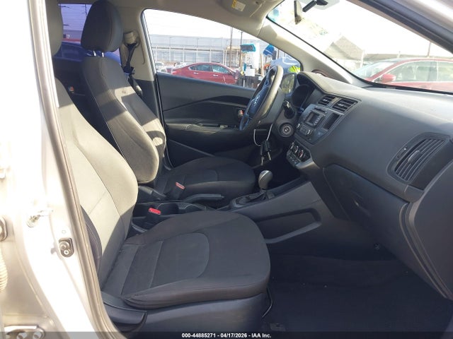 KIA RIO LX - 5