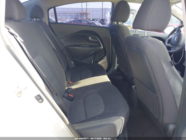 KIA RIO LX - 8