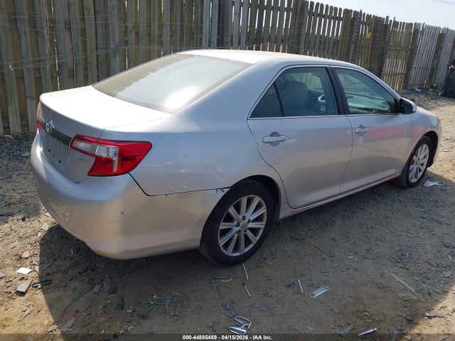 TOYOTA CAMRY - 4