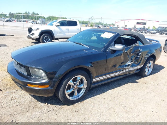 FORD MUSTANG - 2
