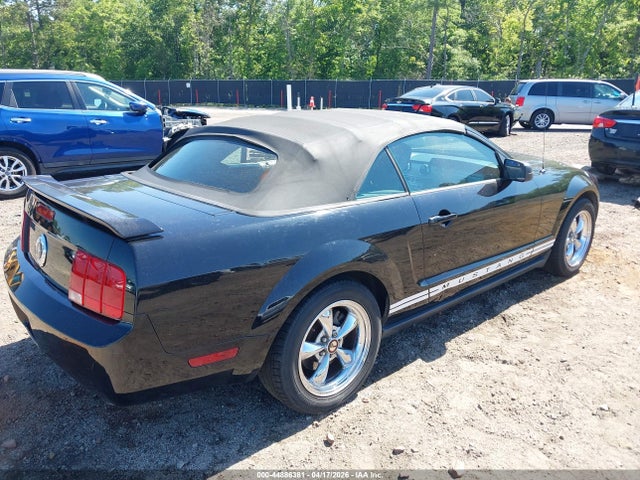 FORD MUSTANG - 4