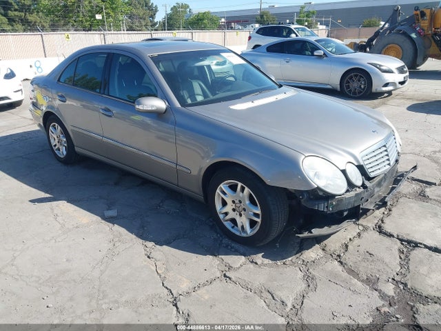 MERCEDES-BENZ E-CLASS - 1