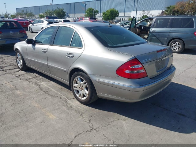 MERCEDES-BENZ E-CLASS - 3