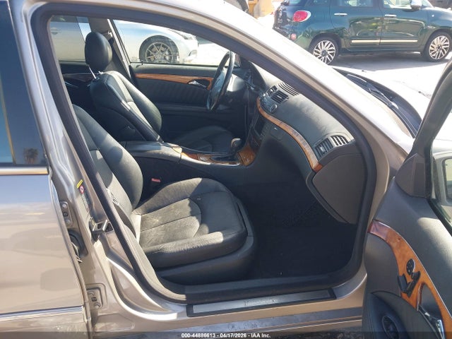 MERCEDES-BENZ E-CLASS - 5