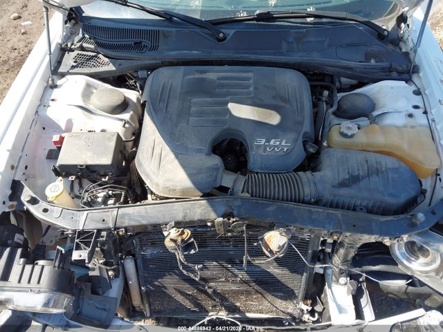 DODGE CHALLENGER SXT - 10