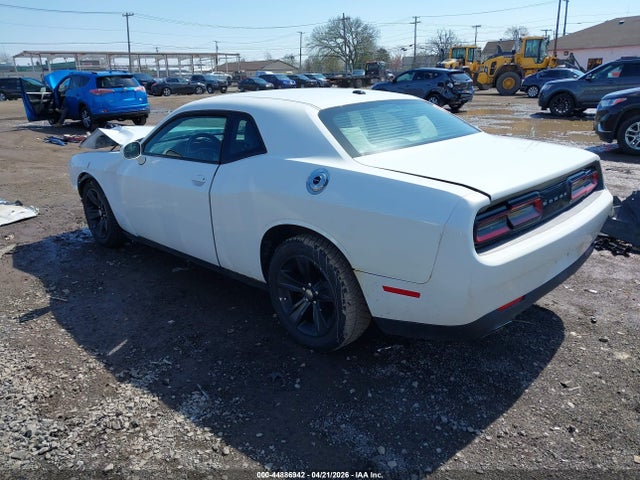 DODGE CHALLENGER SXT - 3