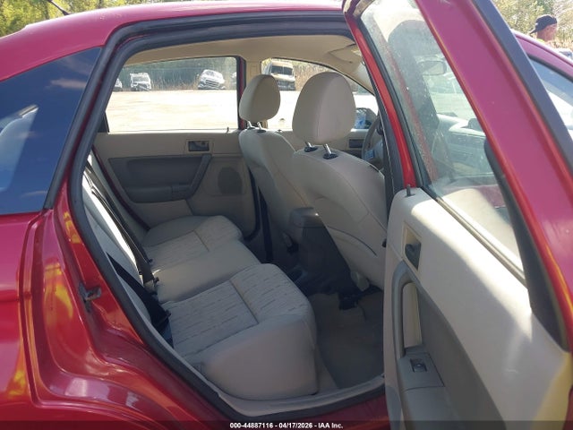 FORD FOCUS SE - 8