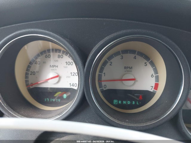 DODGE CHARGER SE - 7