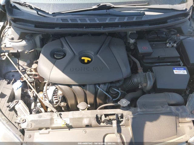 HYUNDAI ELANTRA GLS - 10