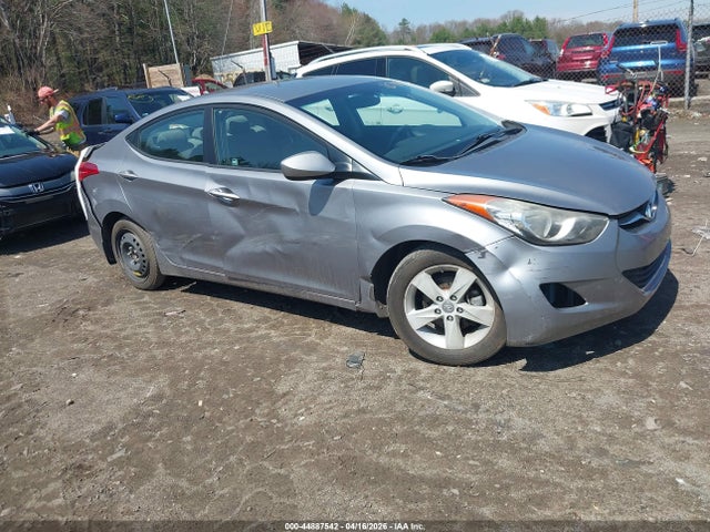 HYUNDAI ELANTRA GLS - 1