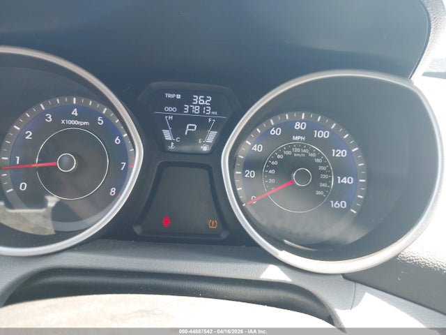 HYUNDAI ELANTRA GLS - 7