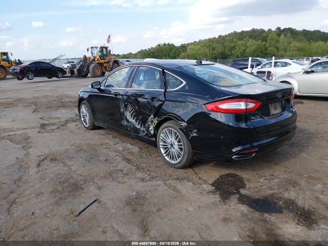 FORD FUSION SE - 3