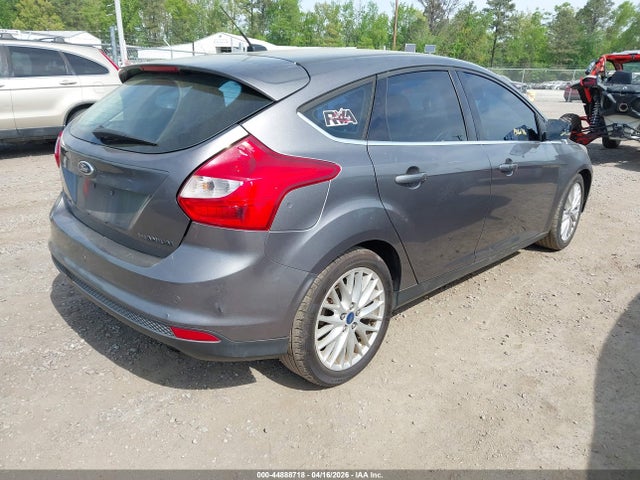 FORD FOCUS TITANIUM - 4