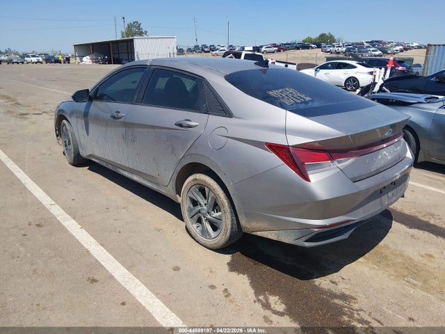 صورة 3 لـ 2022 Hyundai ELANTRA SEL
