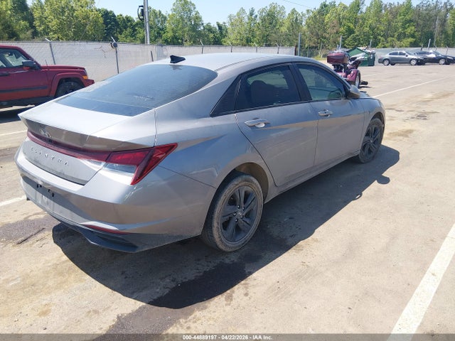 صورة 4 لـ 2022 Hyundai ELANTRA SEL