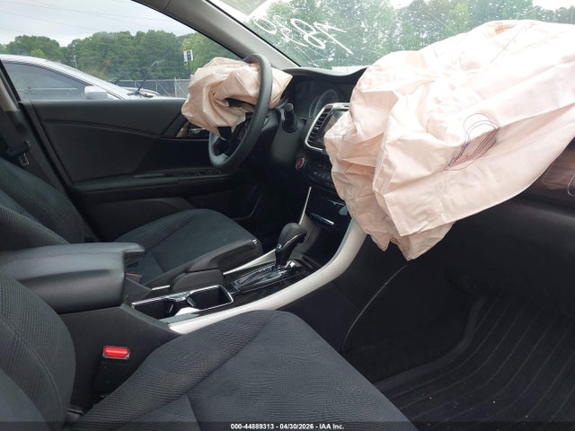2016 Honda ACCORD EX photo 5