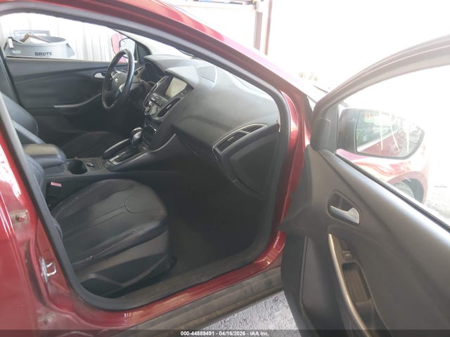 FORD FOCUS TITANIUM - 5