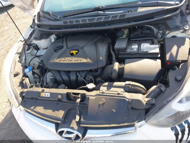 HYUNDAI ELANTRA SE - 10