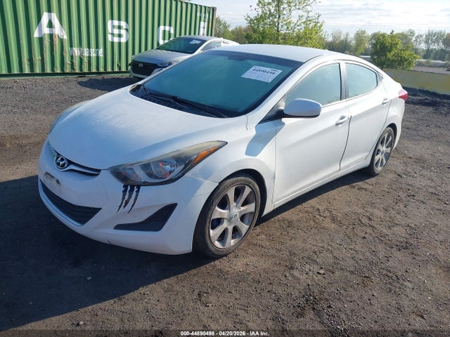 HYUNDAI ELANTRA SE - 2