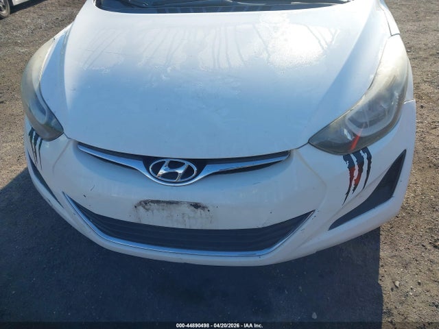 HYUNDAI ELANTRA SE - 6