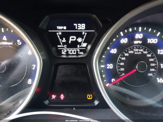 HYUNDAI ELANTRA SE - 7