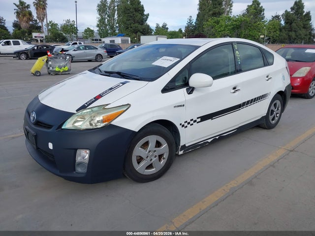 TOYOTA PRIUS - 2