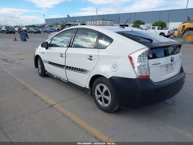 TOYOTA PRIUS - 3