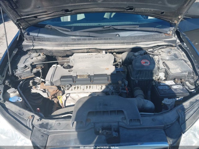 HYUNDAI ELANTRA GLS - 10