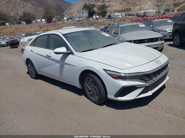 2024 HYUNDAI ELANTRA BLUE