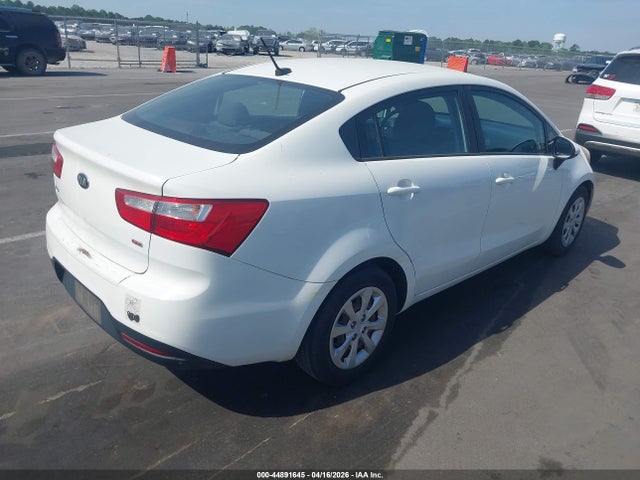KIA RIO LX - 4