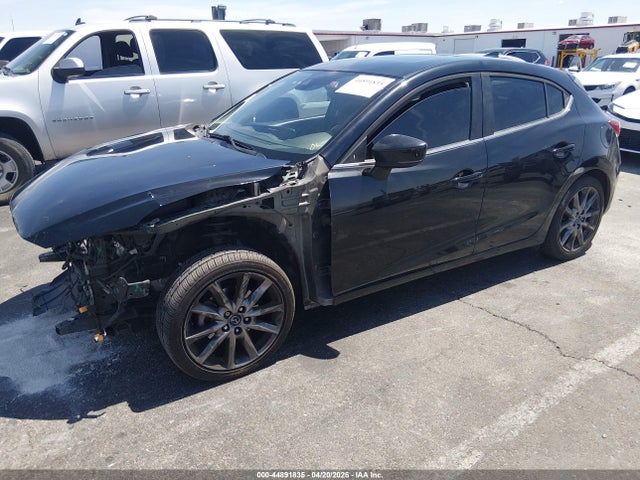 صورة 2 لـ 2018 Mazda MAZDA3 TOURING