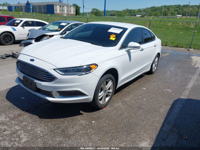 2018 FORD FUSION SE 照片 2